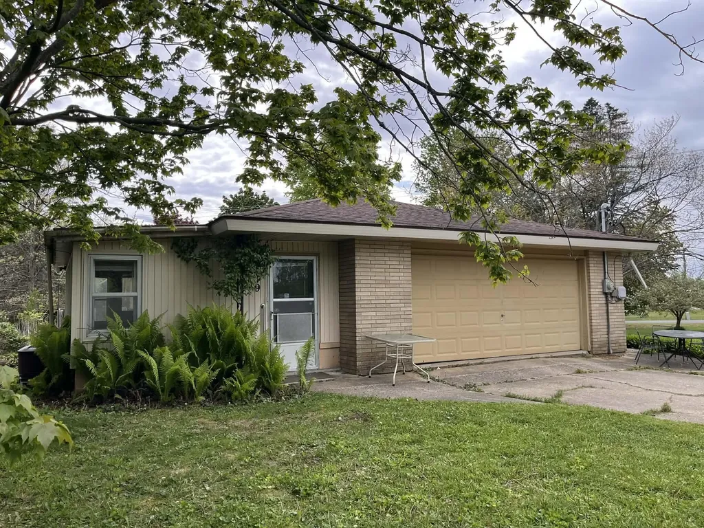 2619 E Bard Road Dalton Township MI 49445