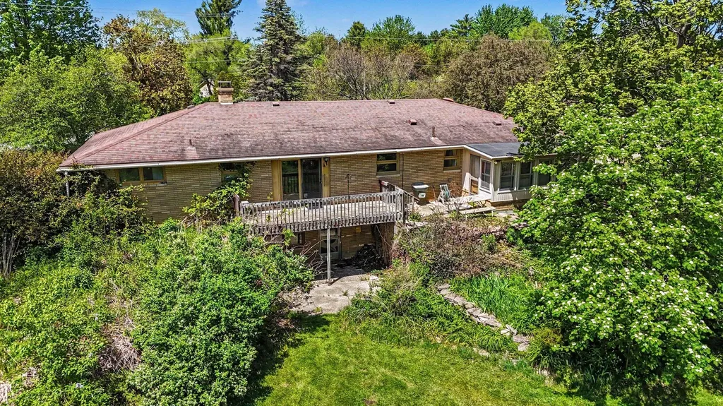 2619 E Bard Road Dalton Township MI 49445