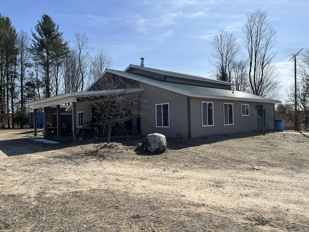 264 S 152nd Avenue Ferry Township MI 49455