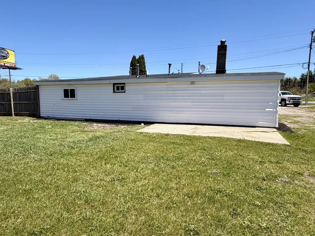 3261 Whitehall Road Dalton Township MI 49445