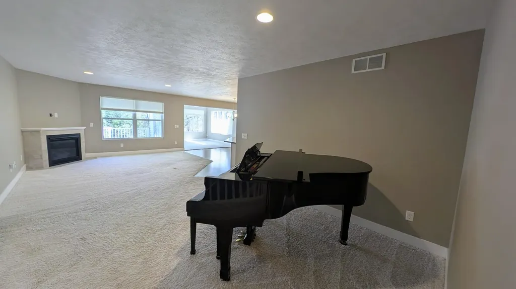 1539 W Addison Way Laketon Township MI 49445