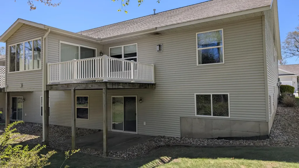1539 W Addison Way Laketon Township MI 49445