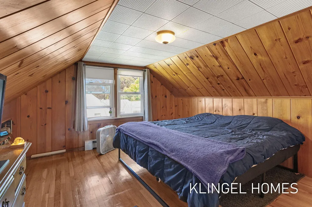 2756 Liberty Road Norton Shores City MI 49441