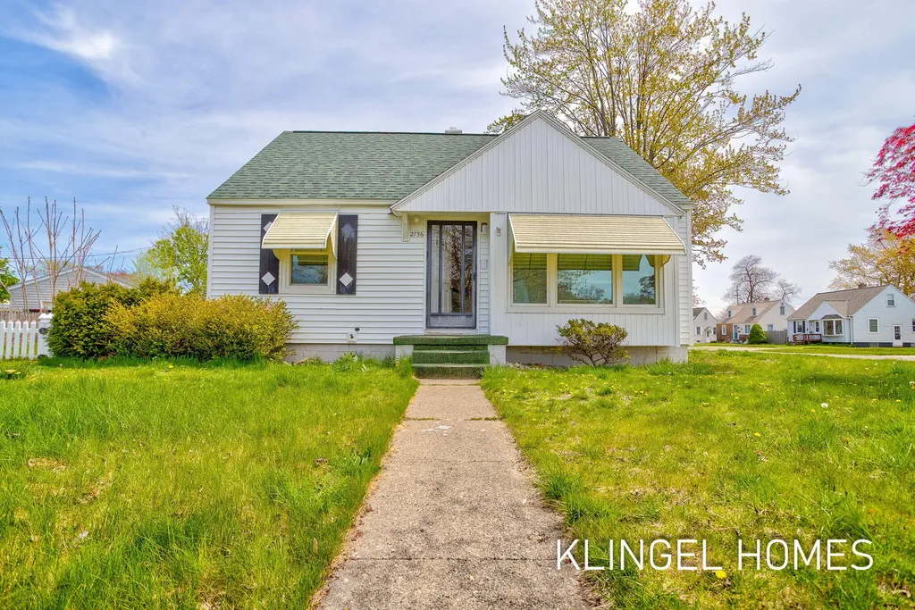 2756 Liberty Road Norton Shores City MI 49441
