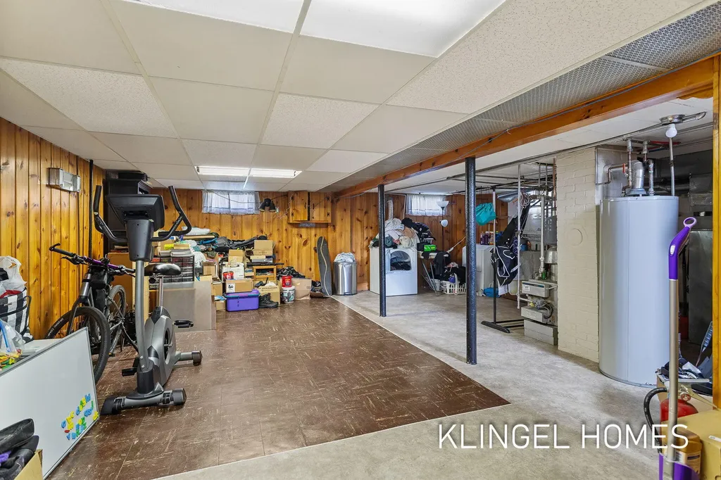 2756 Liberty Road Norton Shores City MI 49441