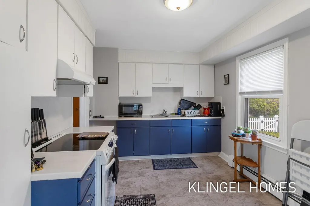 2756 Liberty Road Norton Shores City MI 49441