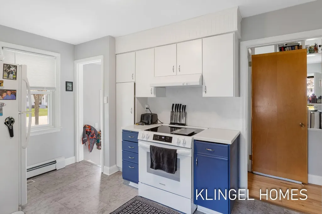 2756 Liberty Road Norton Shores City MI 49441