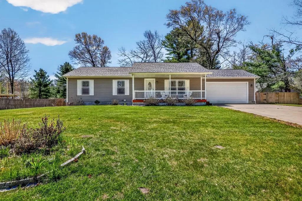555 Bellevue Street Dalton Township MI 49457