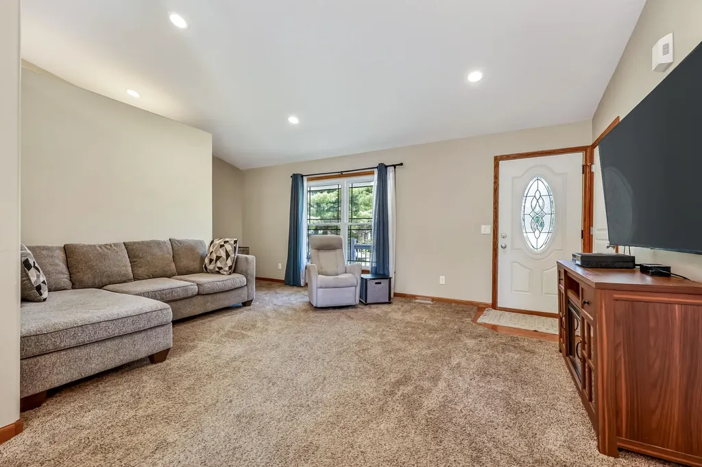 555 Bellevue Street Dalton Township MI 49457