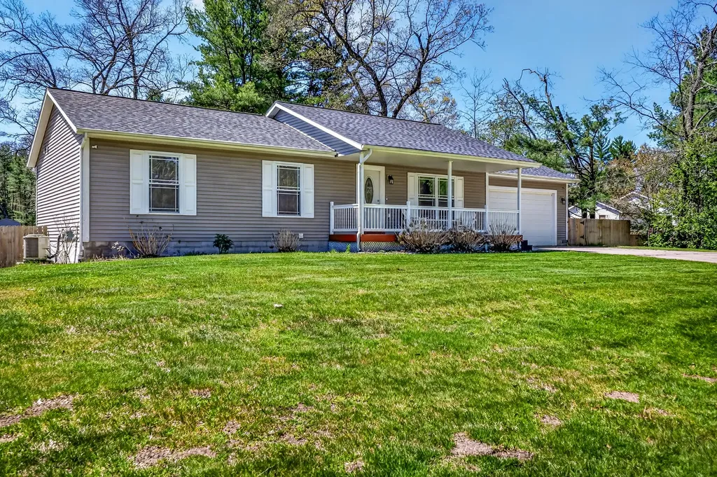 555 Bellevue Street Dalton Township MI 49457