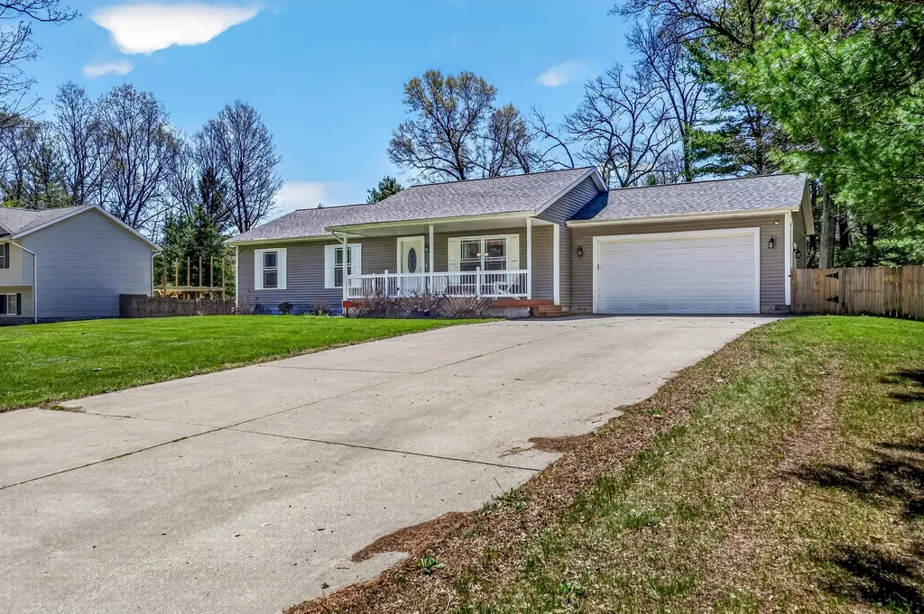 555 Bellevue Street Dalton Township MI 49457