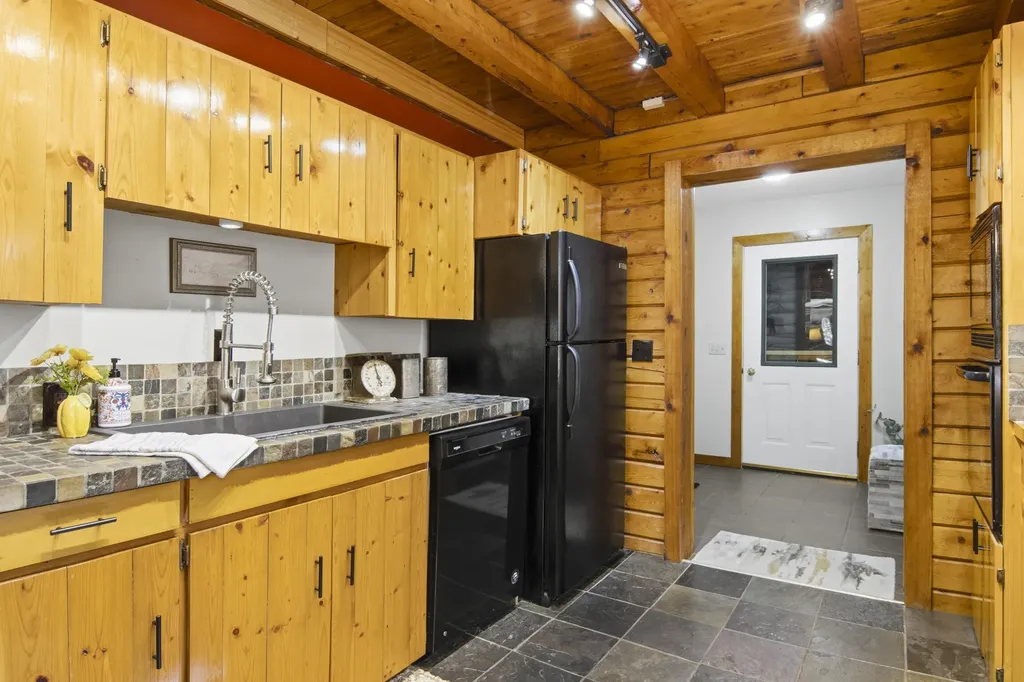 151 S Crestwood Drive Suttons Bay Township MI 49682
