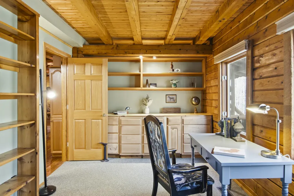 151 S Crestwood Drive Suttons Bay Township MI 49682