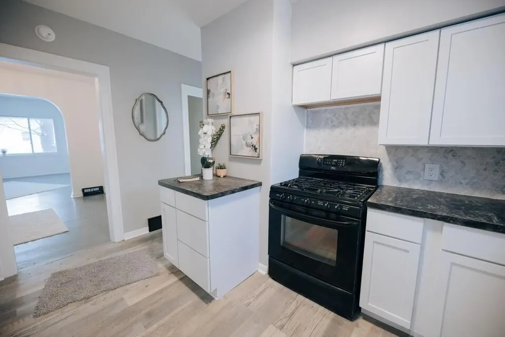 672 E Isabella Avenue Muskegon City MI 49442