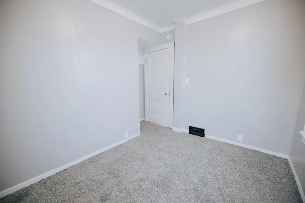 672 E Isabella Avenue Muskegon City MI 49442