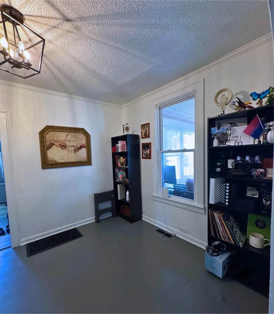 672 E Isabella Avenue Muskegon City MI 49442