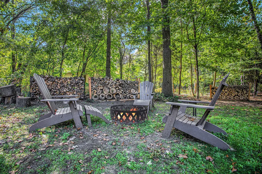 603 Howard Avenue Holland Charter Township MI 49424