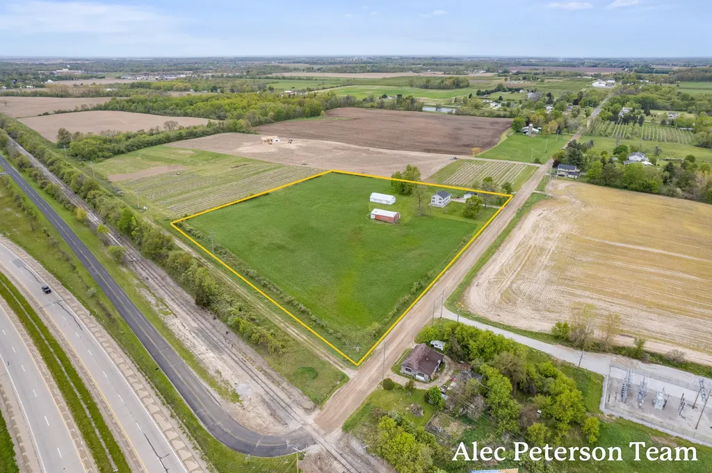 15727 40th Avenue Wright Township MI 49404