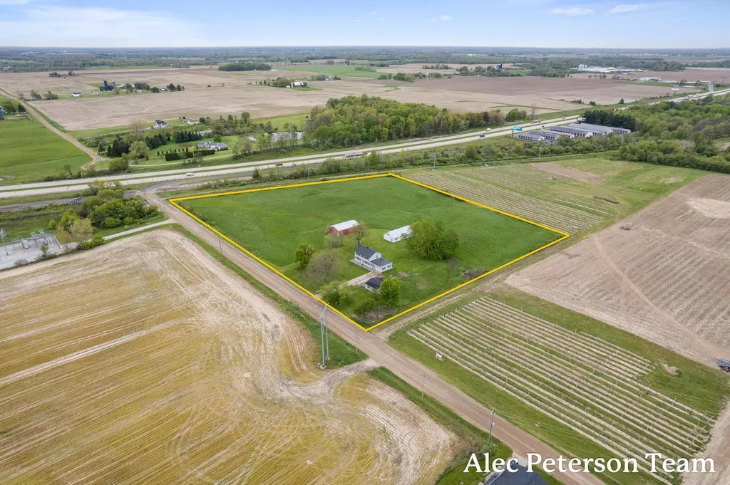 15727 40th Avenue Wright Township MI 49404