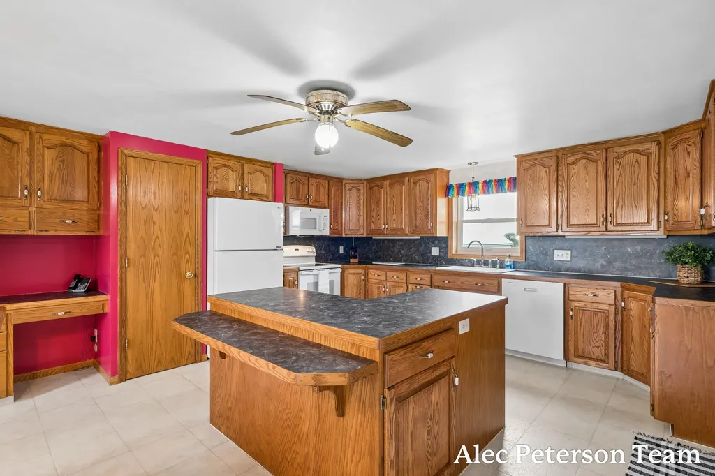 15727 40th Avenue Wright Township MI 49404