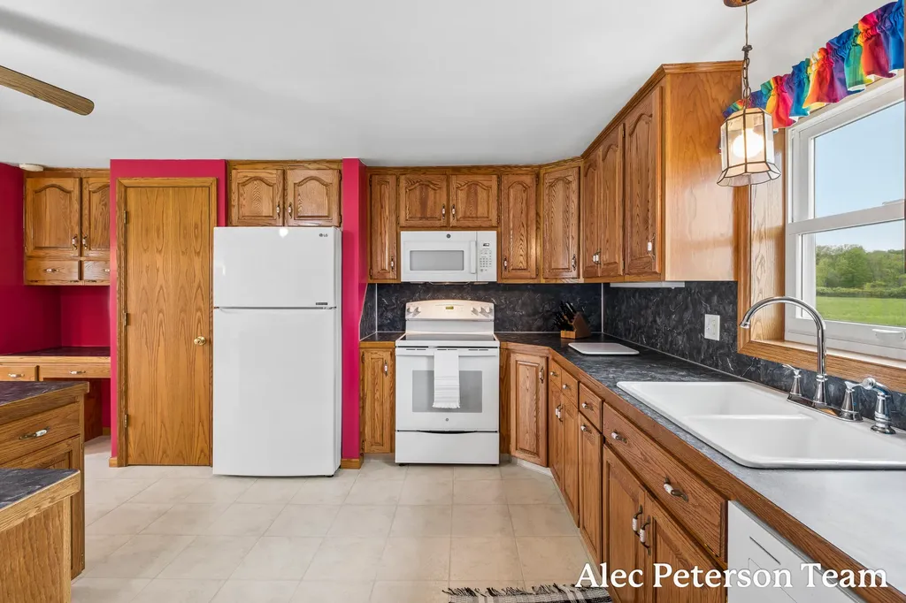 15727 40th Avenue Wright Township MI 49404