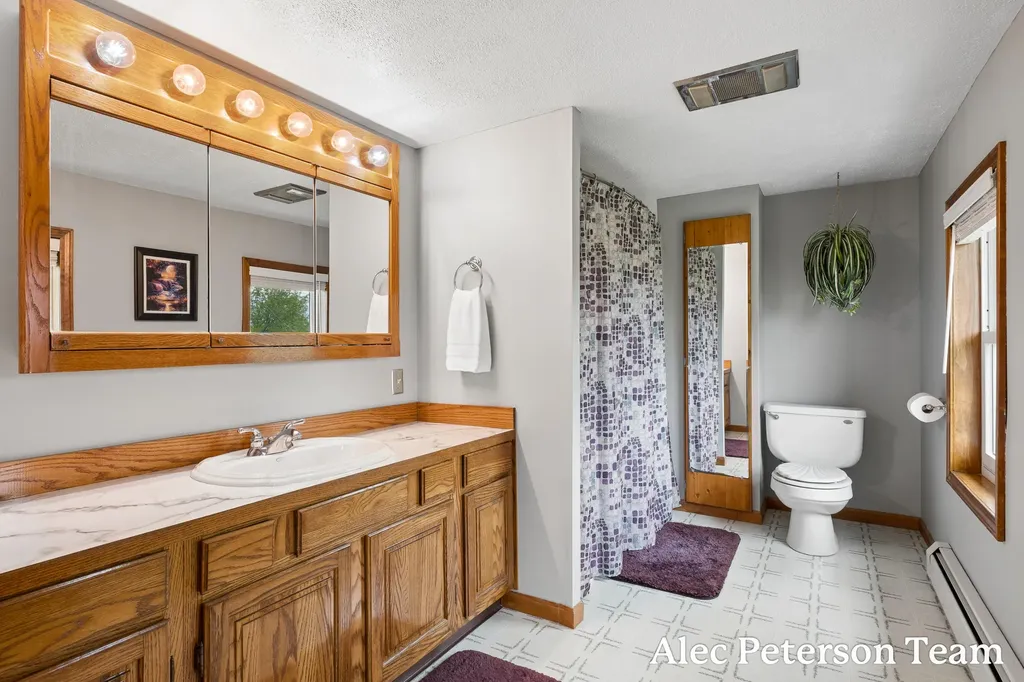 15727 40th Avenue Wright Township MI 49404