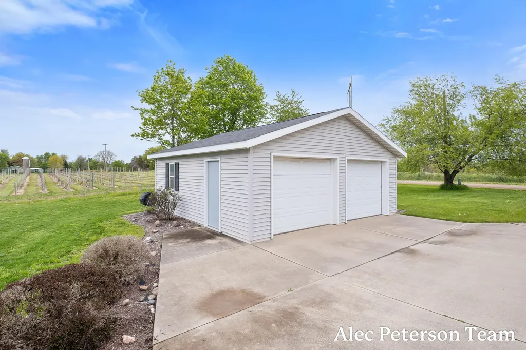 15727 40th Avenue Wright Township MI 49404