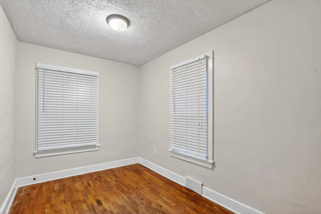 2533 S Washington Avenue Lansing City MI 48910