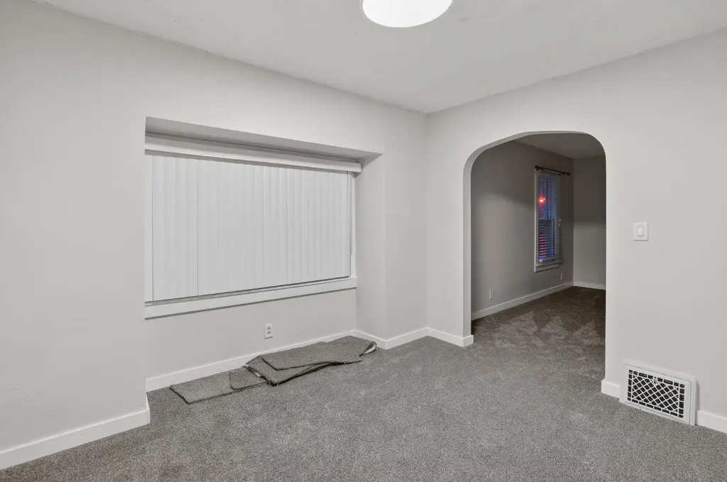 2533 S Washington Avenue Lansing City MI 48910
