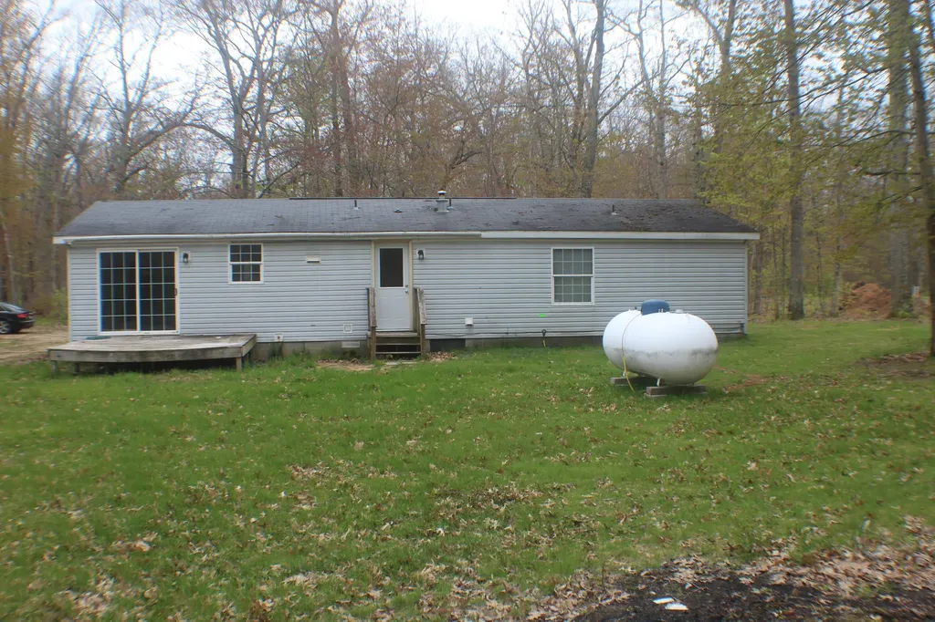 7305 S Forest Glen Otto Township MI 49452