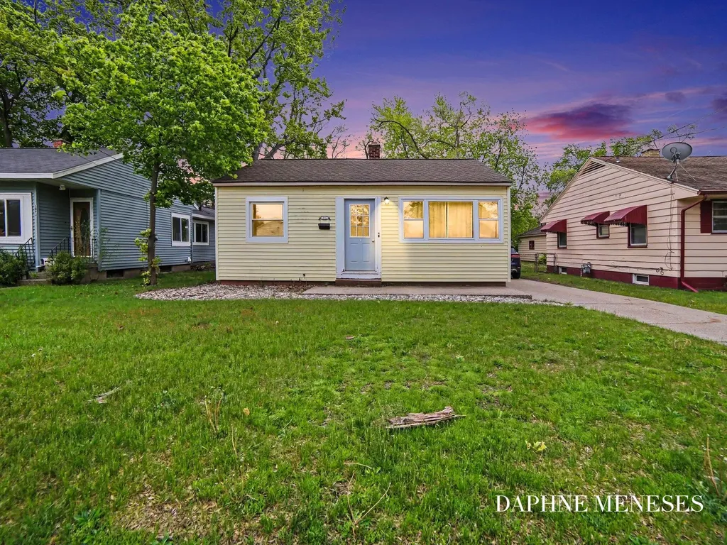 1083 Amity Avenue Muskegon City MI 49442