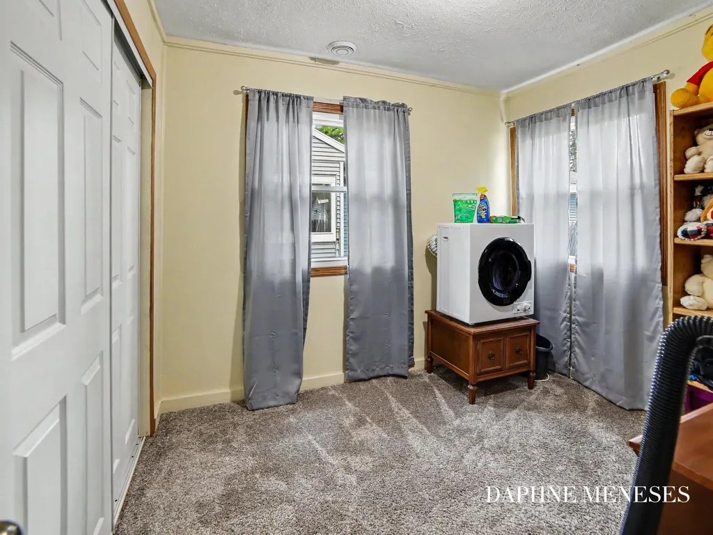 1083 Amity Avenue Muskegon City MI 49442
