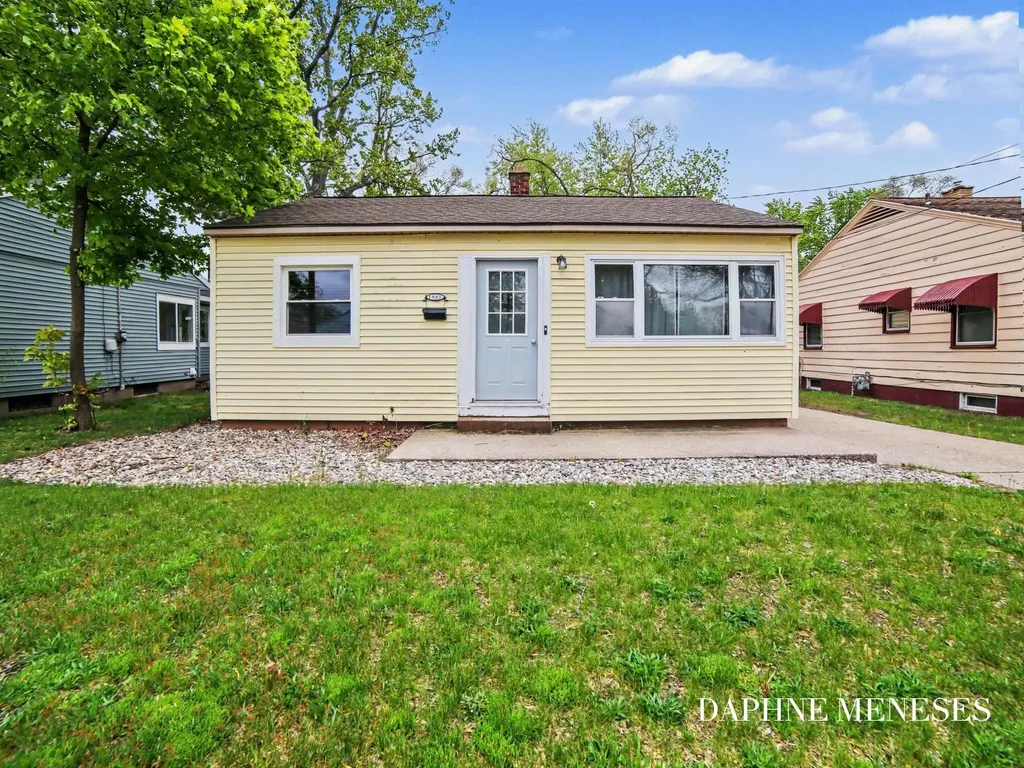 1083 Amity Avenue Muskegon City MI 49442