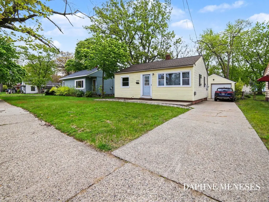 1083 Amity Avenue Muskegon City MI 49442