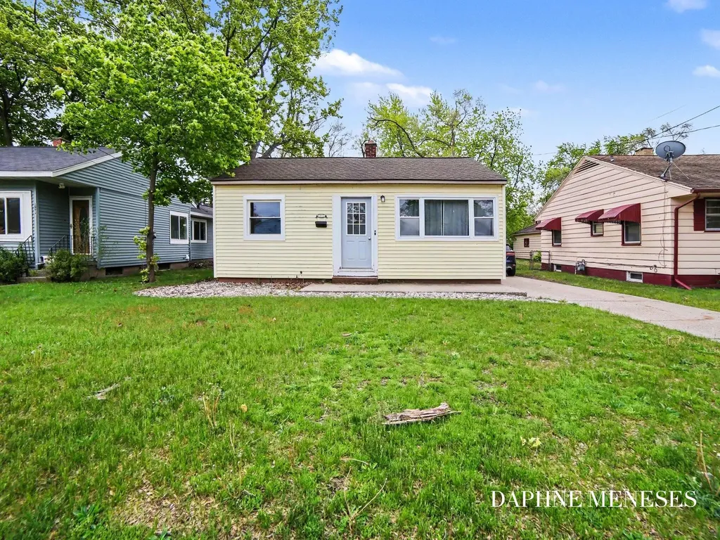 1083 Amity Avenue Muskegon City MI 49442