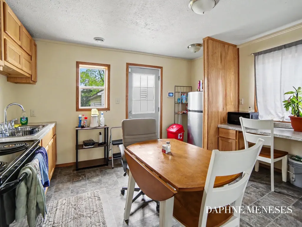 1083 Amity Avenue Muskegon City MI 49442