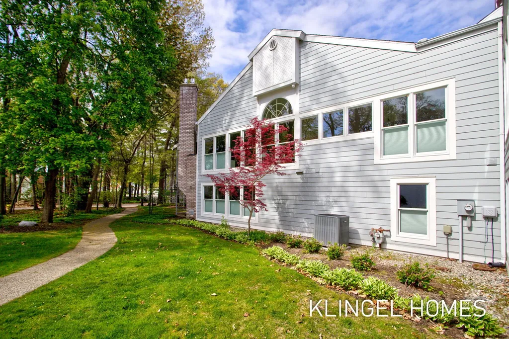 16873 Landing Lane Ferrysburg City MI 49456