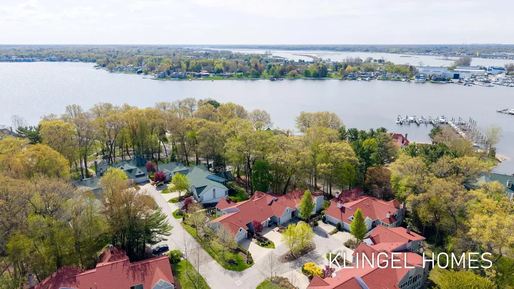 16873 Landing Lane Ferrysburg City MI 49456