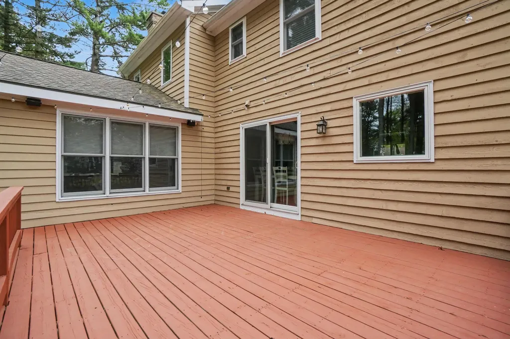 205 Woodlark Court Park Township MI 49424