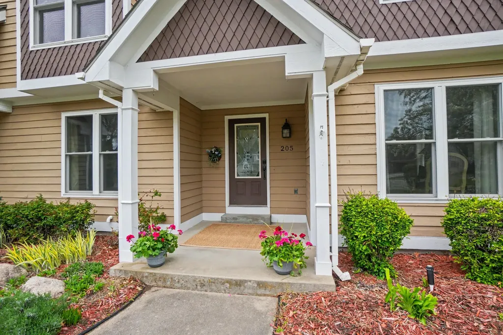 205 Woodlark Court Park Township MI 49424