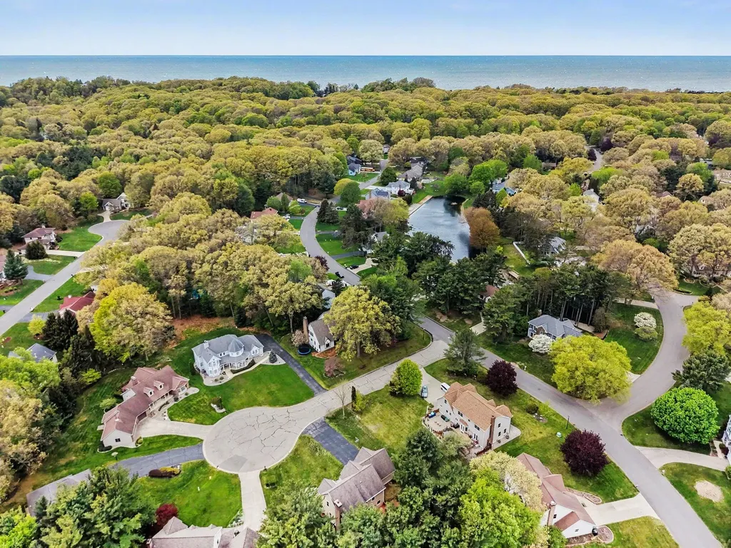 205 Woodlark Court Park Township MI 49424