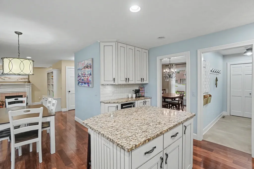 205 Woodlark Court Park Township MI 49424