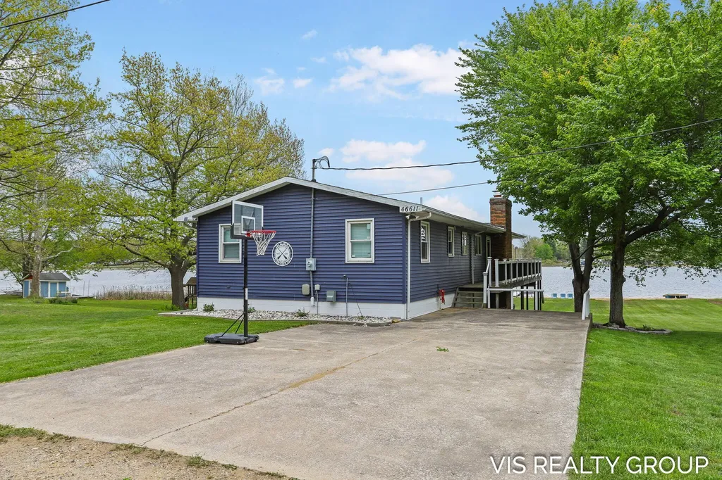 46611 Vine Avenue Arlington Township MI 49026
