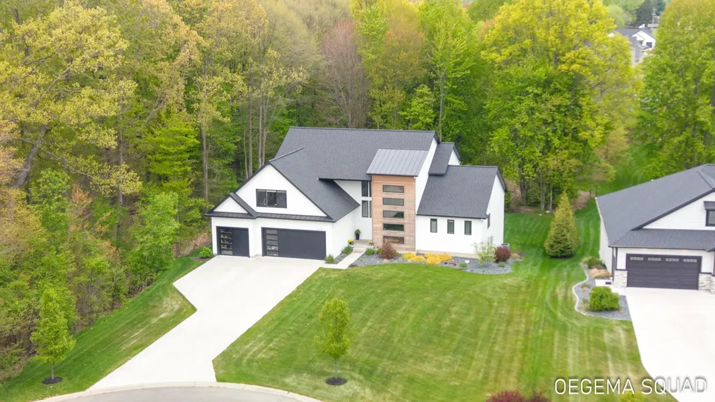 5391 Eagle Pass Drive Blendon Township MI 49426