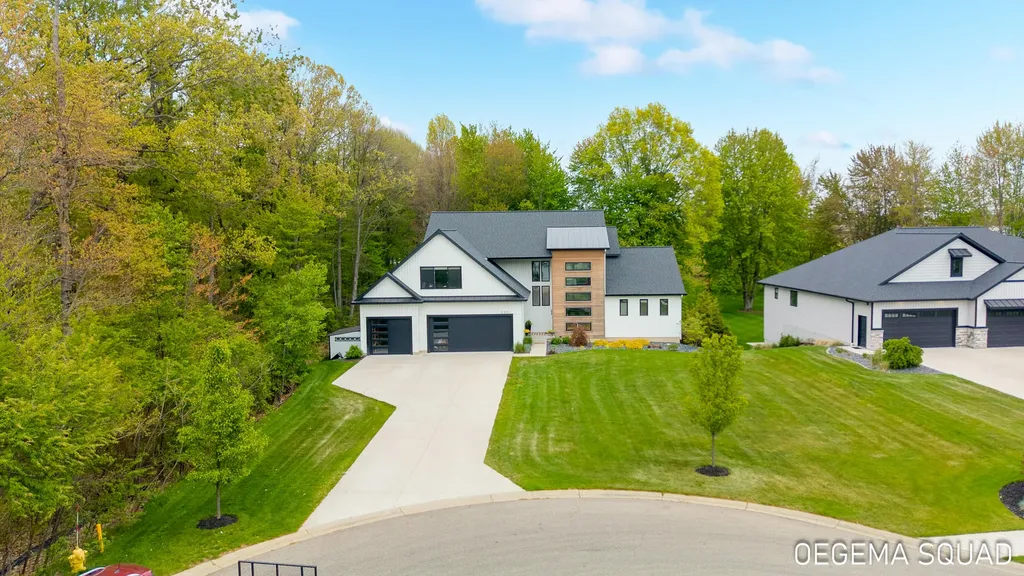 5391 Eagle Pass Drive Blendon Township MI 49426