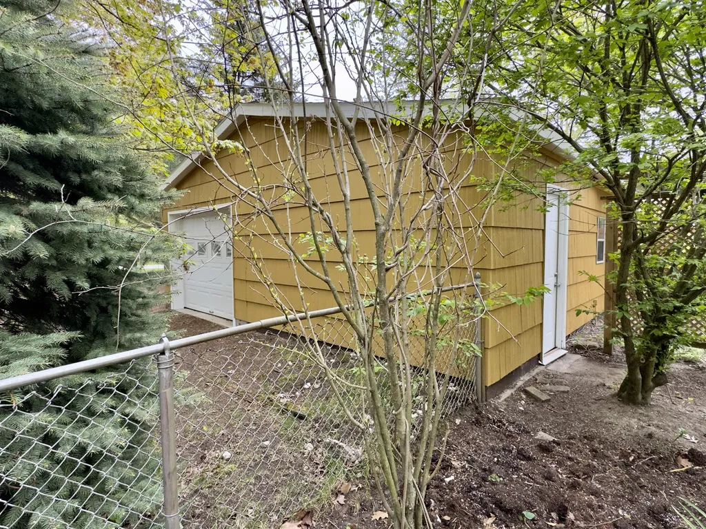 19105 Glendale Circle Spring Lake Township MI 49456