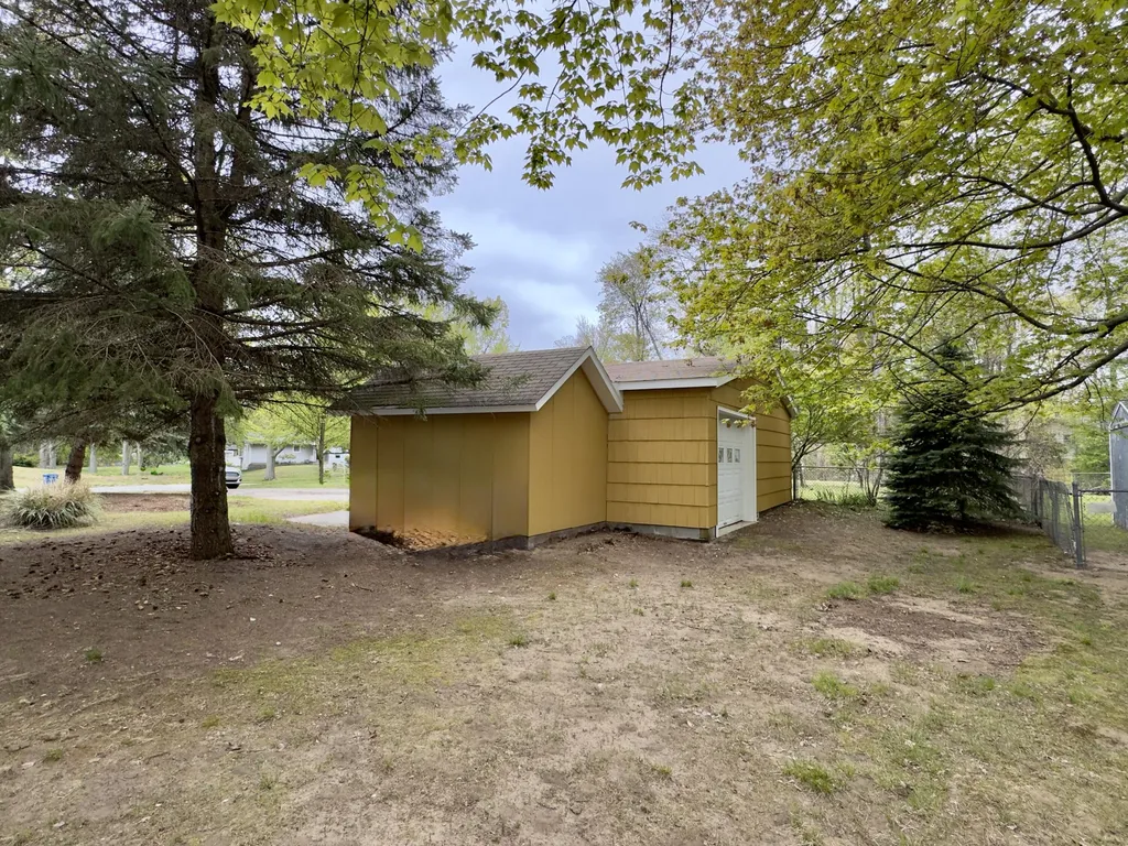 19105 Glendale Circle Spring Lake Township MI 49456