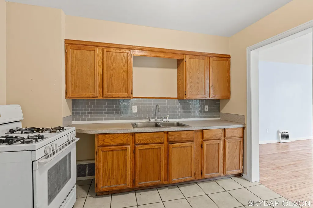 2153 Philo Avenue Muskegon City MI 49441