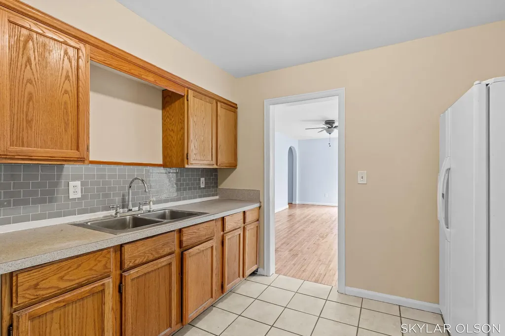 2153 Philo Avenue Muskegon City MI 49441