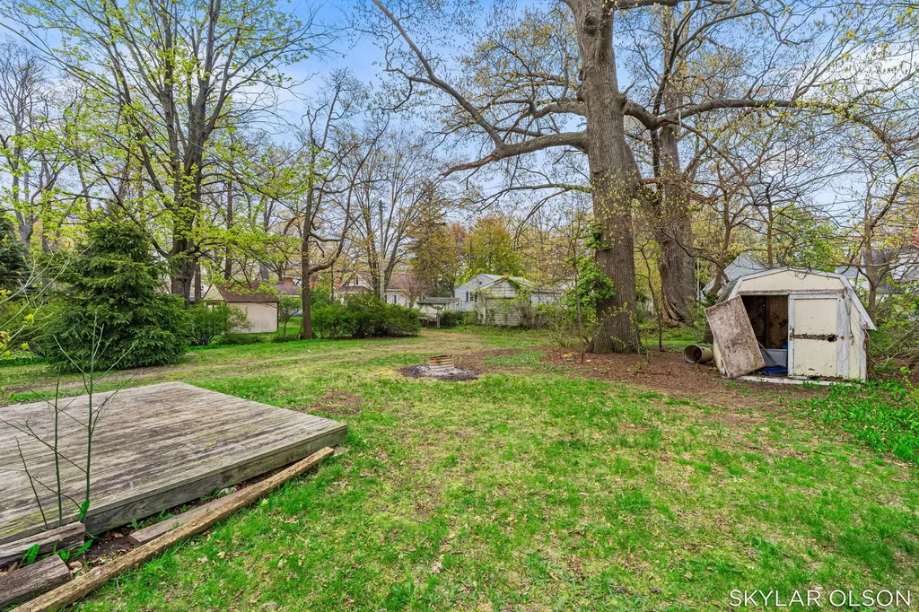 2153 Philo Avenue Muskegon City MI 49441